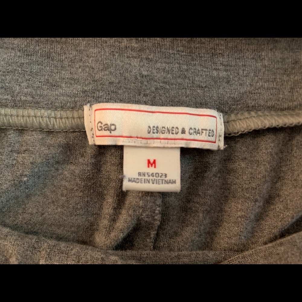 Gap Skirt - Picture 2 of 7